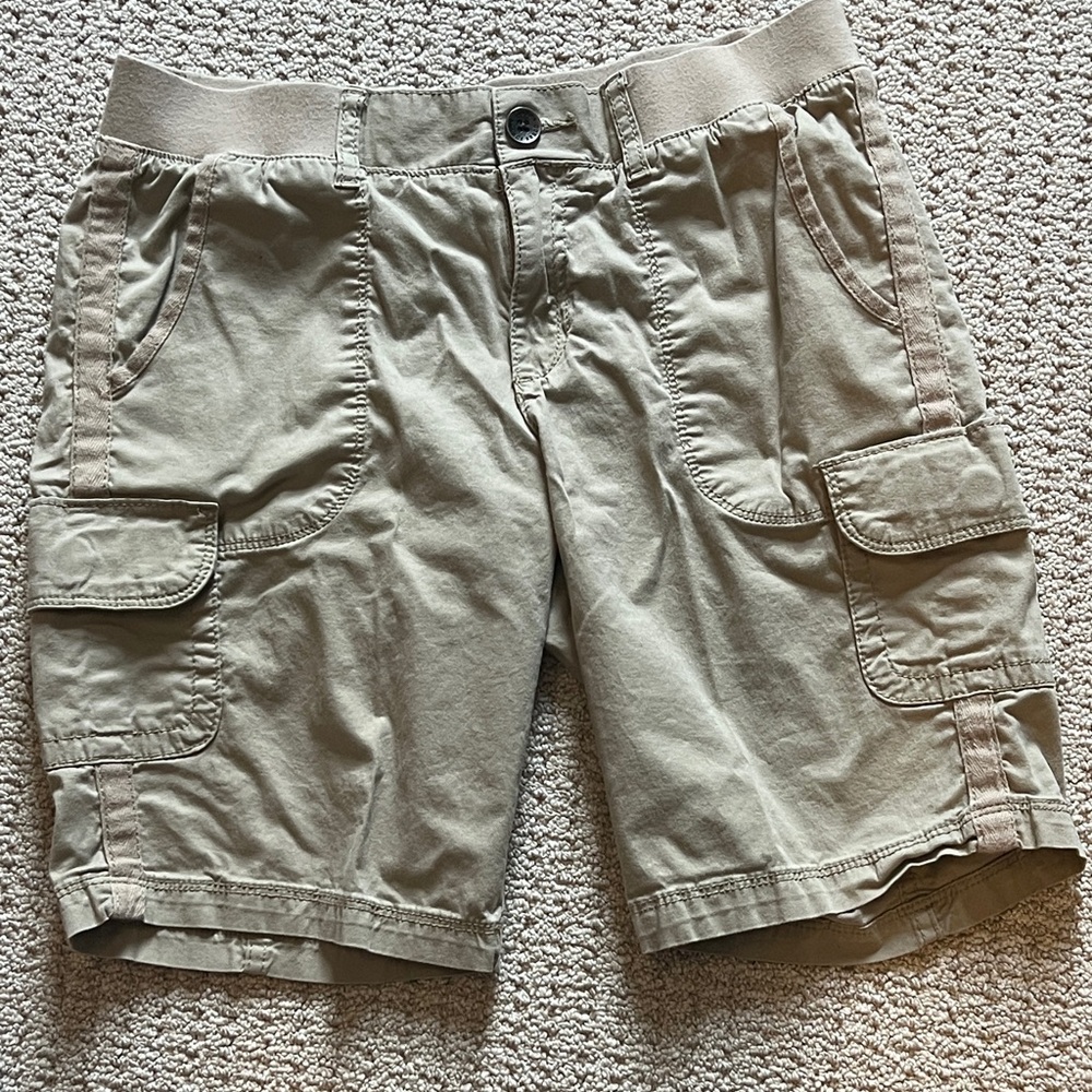 Sonoma women’s Light Brown Cargo Shorts